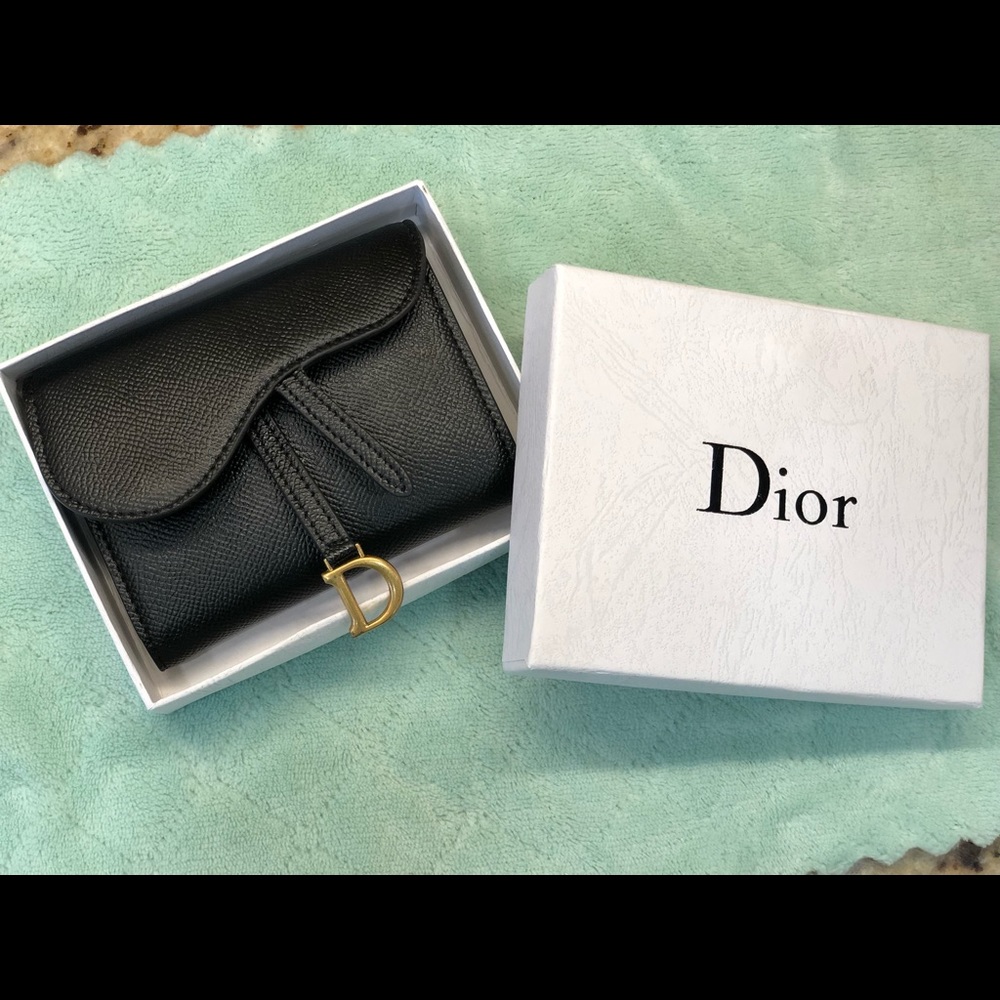 Dior wallet